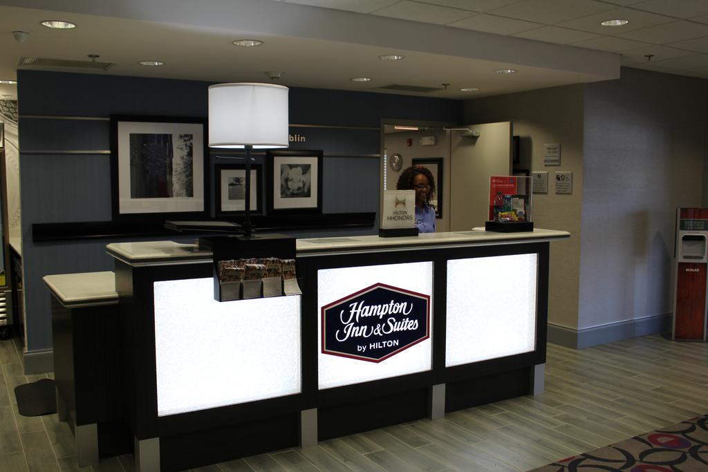 Hampton Inn & Suites Даблін Екстер'єр фото